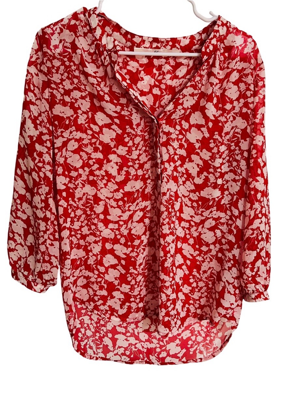 Gibson Women Small Red Dainty Romantic Ditzy Floral Long Sleeve Flowy Blouse Top